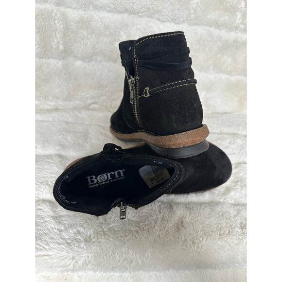 Born Tarkiln Booties Suede Black 8 women’s - Picture 5 of 6